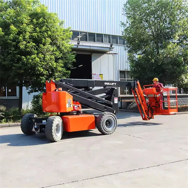 Self Propelled 45ft Articulating Boom Lift